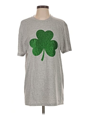 District. Short Sleeve Top (view 1)