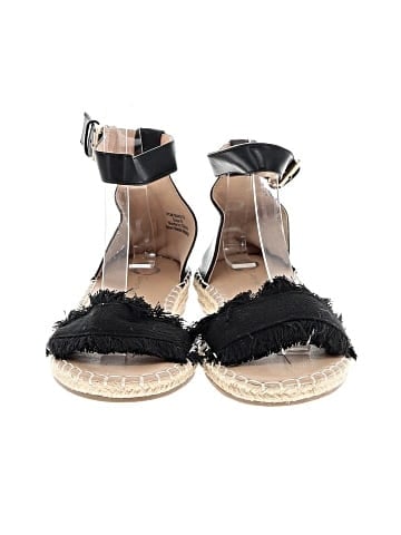 Journee Collection Sandals (view 2)