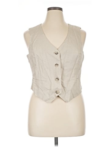 Takara Vest (view 1)