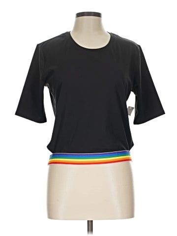 New York & Company Short Sleeve T-Shirt (view 1)