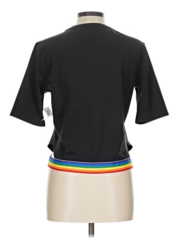 New York & Company Short Sleeve T-Shirt (view 2)