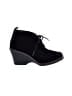 White Mountain Black Ankle Boots Size 7 1/2 - photo 1