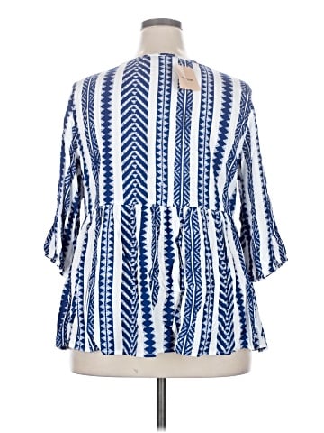 BLOOMCHIC 3/4 Sleeve Blouse (view 2)