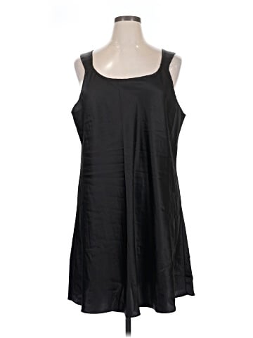 Metropolitan Sleeveless Top (view 1)