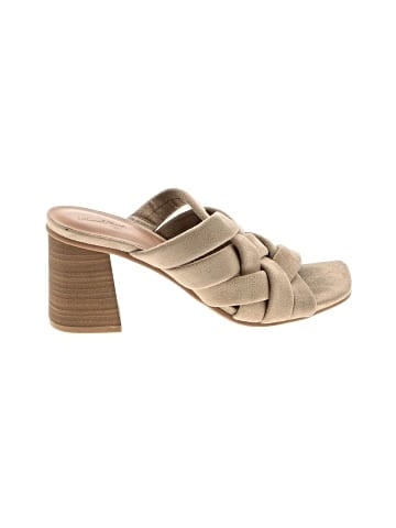 Universal Thread Sandals (view 1)