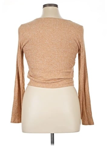 American Eagle Outfitters Pullover Sweater (view 2)