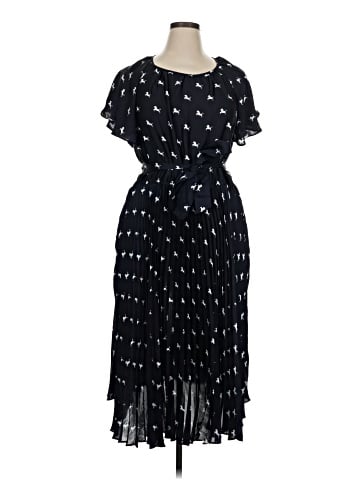 Free Assembly Casual Dress (view 1)