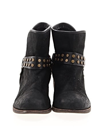 Ugg Australia Ankle Boots (view 2)