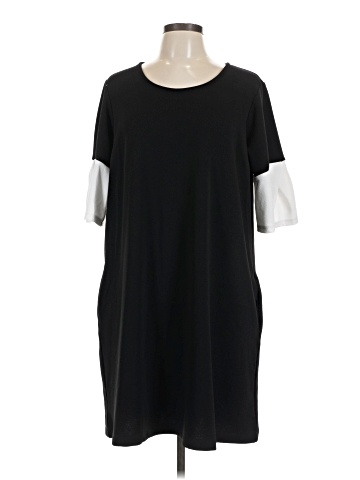 Agnes & Dora Casual Dress (view 1)