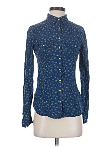 Maurices Long Sleeve Button-Down Shirt (view 1)