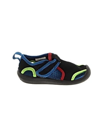OshKosh B'gosh Water Shoes (view 1)