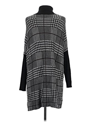 Keren Hart Poncho (view 2)
