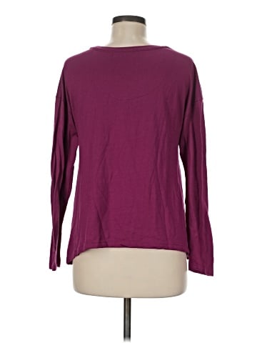 K.I.K.I.T Pullover Sweater (view 2)