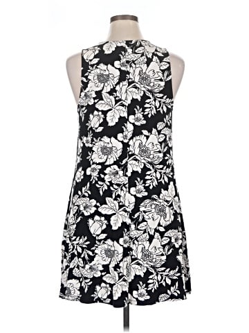 Old Navy Casual Dress (view 2)