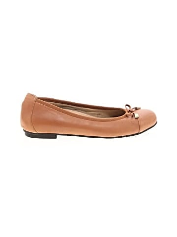 Vionic Flats (view 1)