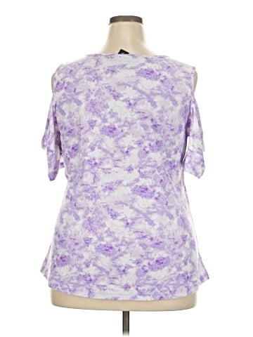 KRISTIN NICOLE Short Sleeve T-Shirt (view 2)