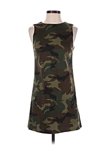 Alice + Olivia Casual Dress (view 1)