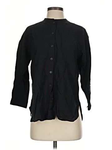 Uniqlo 3/4 Sleeve Button-Down Shirt (view 1)
