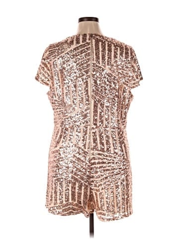 Charlotte Russe Romper (view 2)