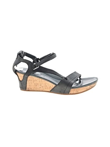 Teva Wedges (view 1)