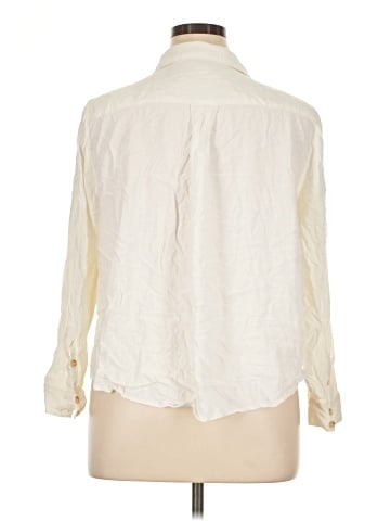 Torrid 3/4 Sleeve Button-Down Shirt (view 2)