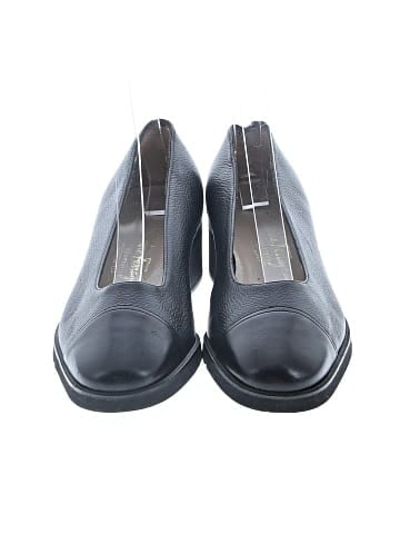 Salvatore Ferragamo Flats (view 2)