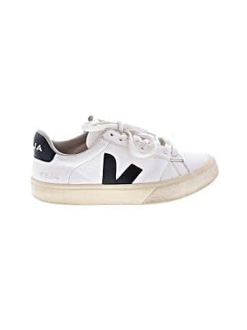 VEJA Sneakers (view 1)