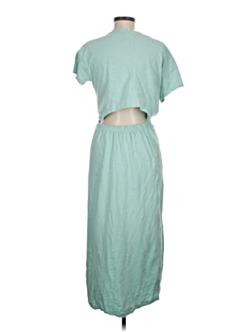 Old Navy Casual Dress (view 2)