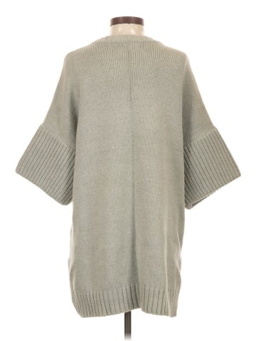 Pilcro Poncho (view 2)