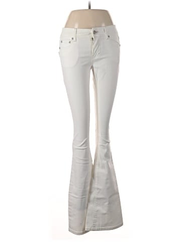 Cache Jeans (view 1)
