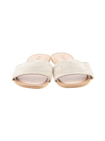 Old Navy Sandals (view 2)