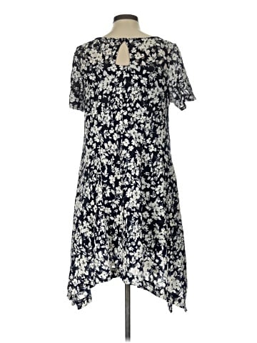 Signature by Robbie Bee Casual Dress (view 2)