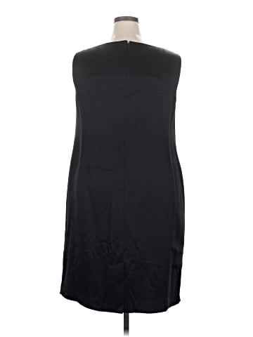 August Max Woman Sleeveless Top (view 2)