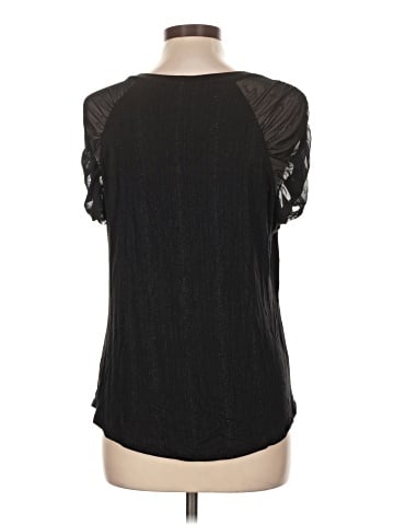 Jennifer Lopez Short Sleeve T-Shirt (view 2)