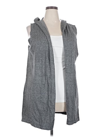 Cyrus Sleeveless Button-Down Shirt (view 1)