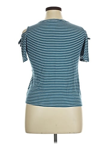 Crown of Heart's Short Sleeve Top (view 2)