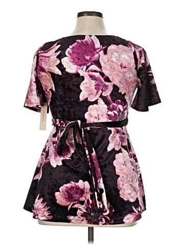 Kiyonna Short Sleeve Top (view 2)
