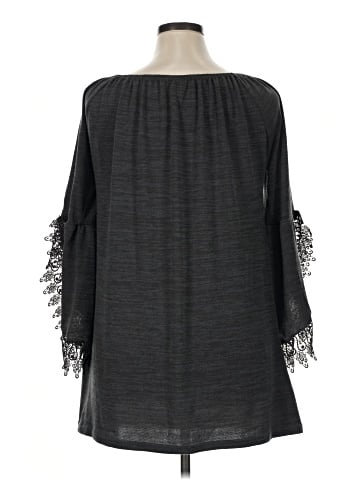 Win Win 3/4 Sleeve Blouse (view 2)