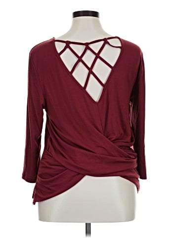 New York & Company 3/4 Sleeve T-Shirt (view 2)