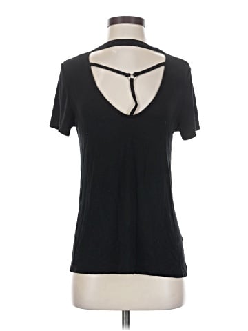 Charlotte Russe Short Sleeve T-Shirt (view 1)