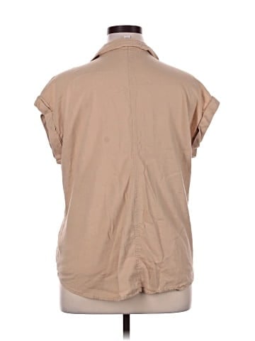 Ingrid + Isabel Sleeveless Button-Down Shirt (view 2)