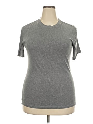 Old Navy Active T-Shirt (view 1)