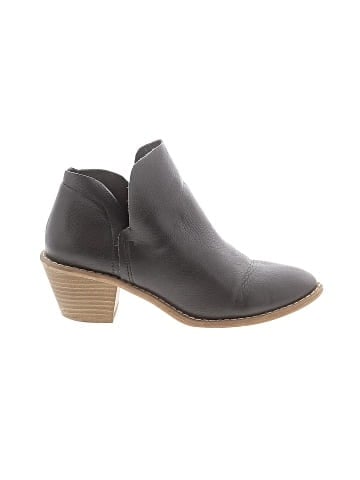 Universal Thread Ankle Boots (view 1)