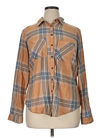 Maurices Long Sleeve Button-Down Shirt (view 1)