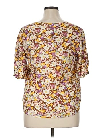 Sanctuary Short Sleeve Blouse (view 2)