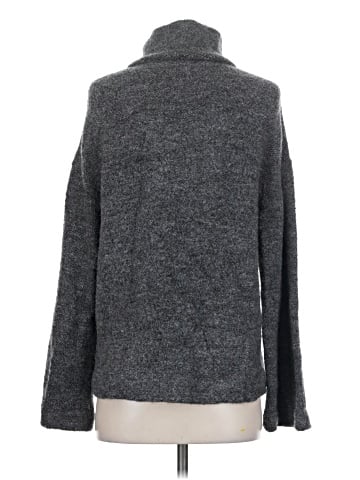 Elizabeth and James Long Sleeve Top (view 2)