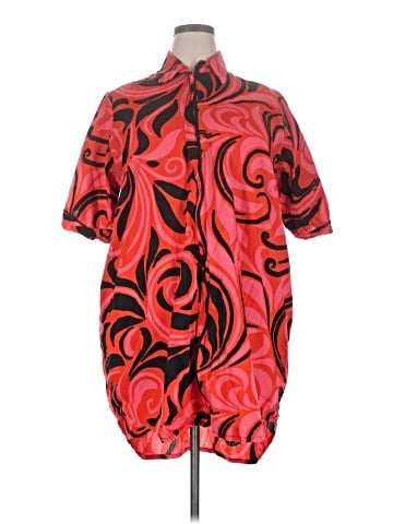 Ray Darten Short Sleeve Button-Down Shirt (view 1)