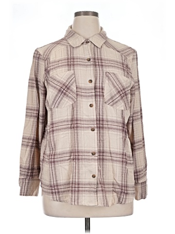 Maurices Long Sleeve Button-Down Shirt (view 1)