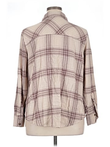 Maurices Long Sleeve Button-Down Shirt (view 2)