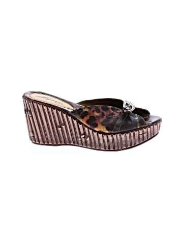 Dezario Wedges (view 1)